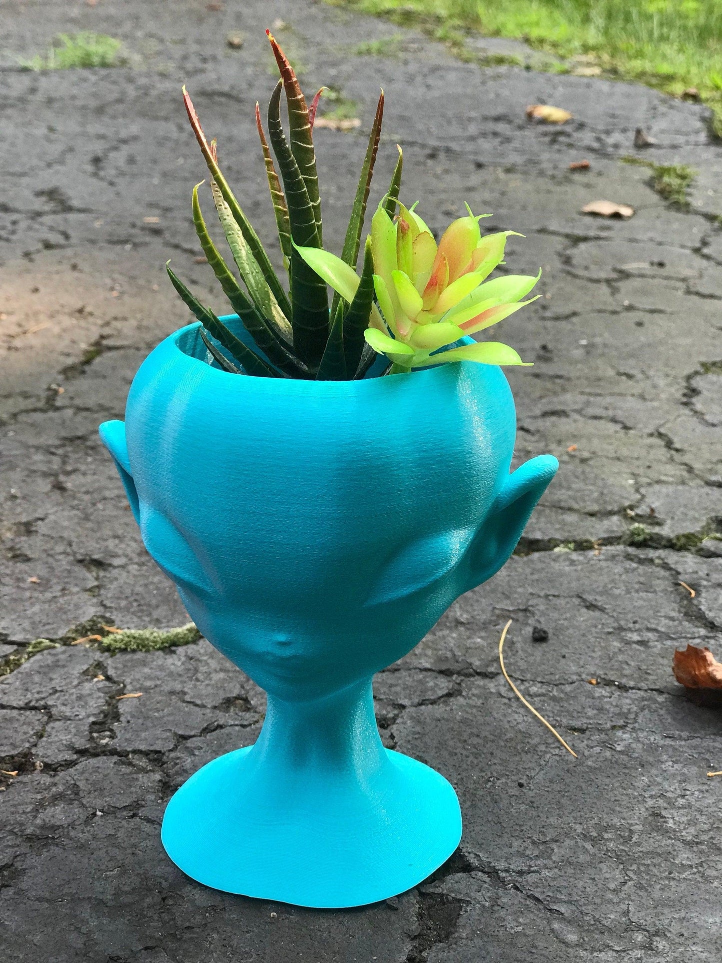 Alien planter pot - 4