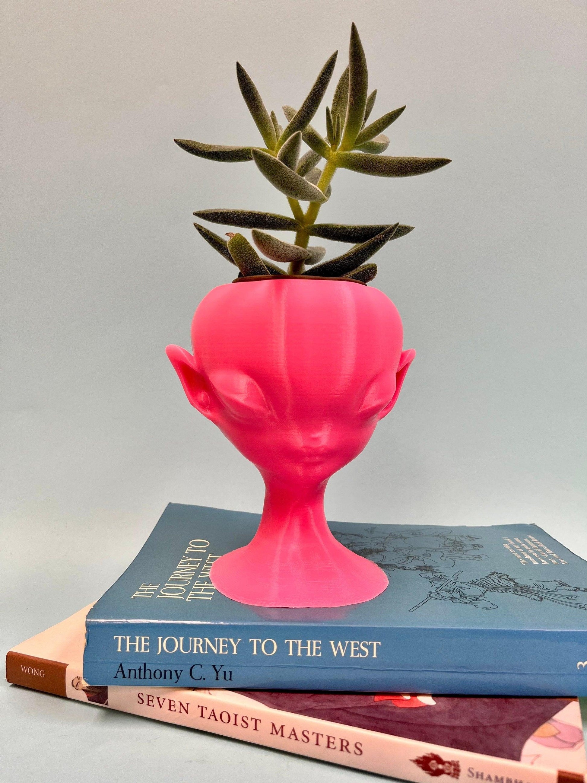 Alien planter pot - 2