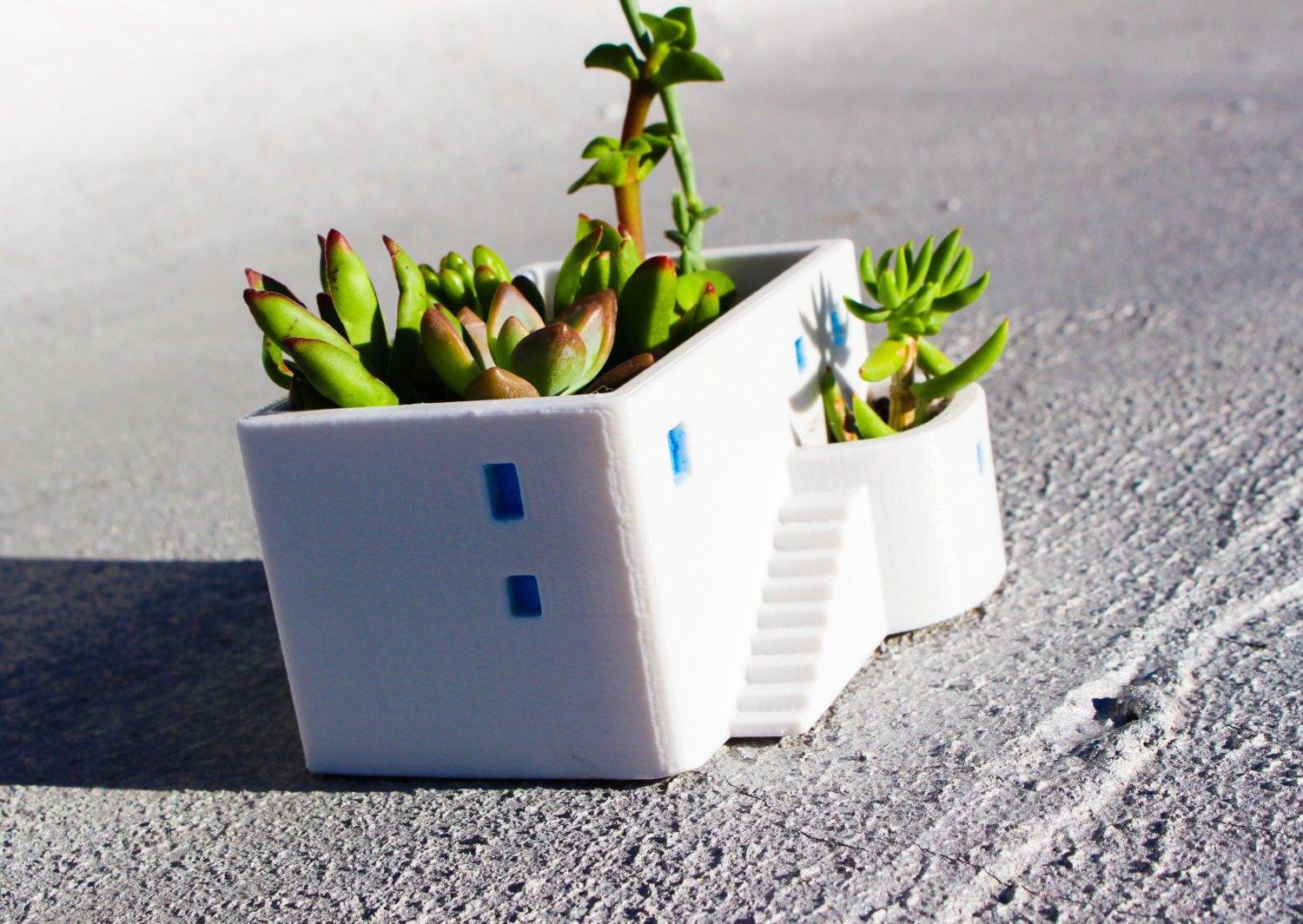 Greek house planter - 1